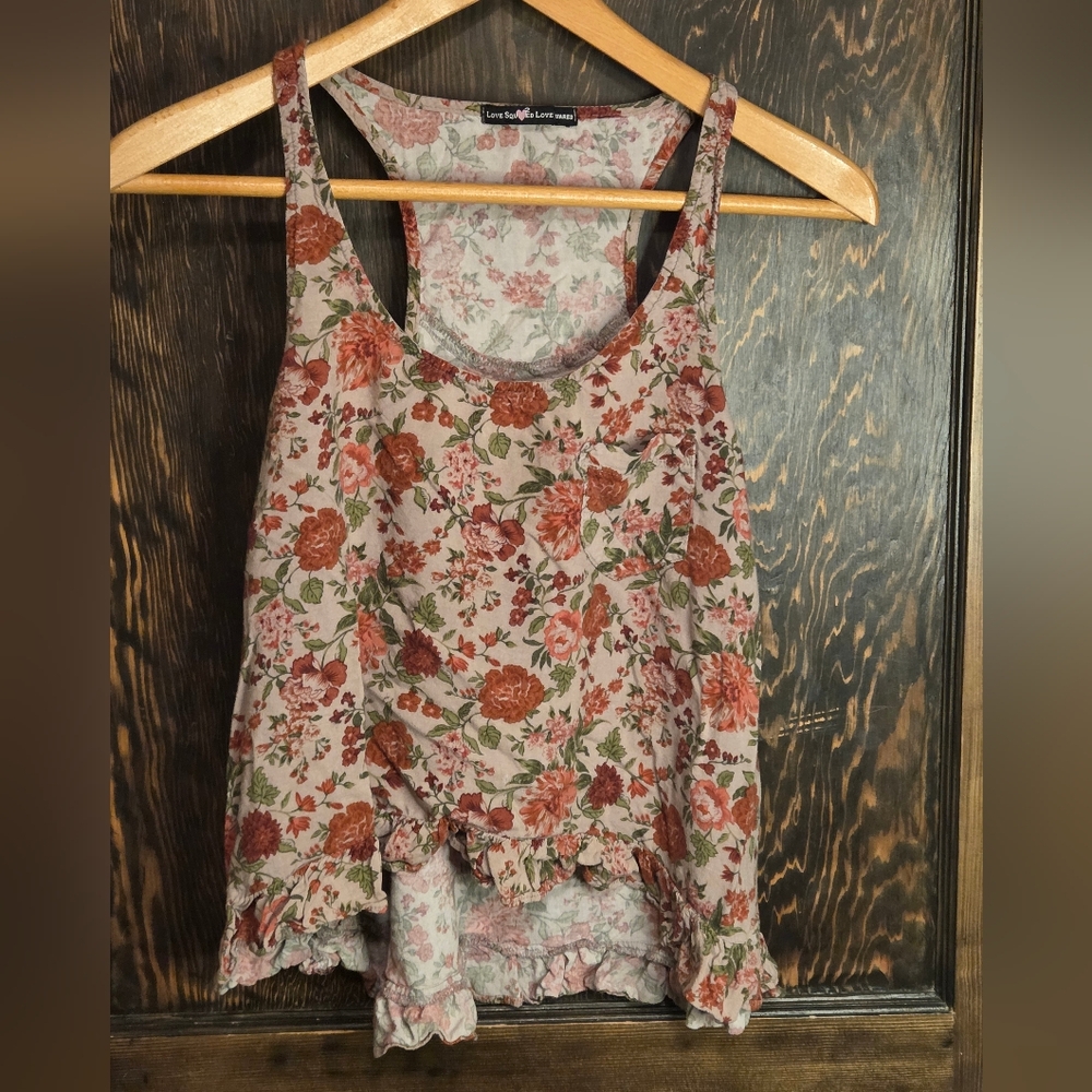 Love Squared Floral Flowy Crop Tank Top - Red and Green